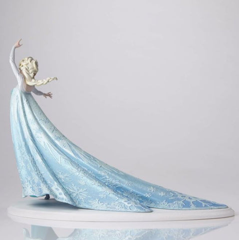 Image of (Enesco) (Pre-Order) Walt Disney Archives Collections: Elsa Maquette 1/6 - Deposit Only