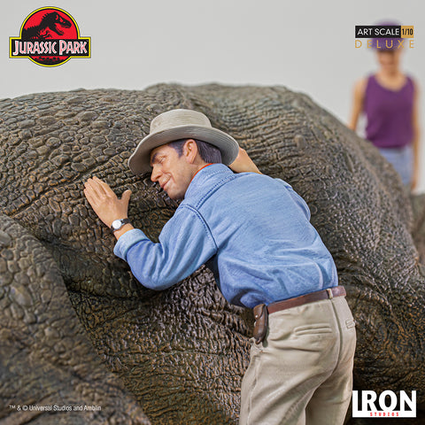 Image of (Iron Studios) (Pre-Order) Triceratops Diorama Deluxe Art Scale 1/10 - Jurassic Park