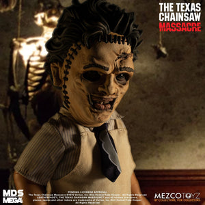 (MEZCO) (Pre-Order) MDS Mega Scale The Texas Chainsaw Massacre (1974): Leatherface - Deposit Only