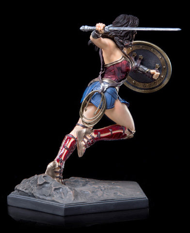 Image of (Iron Studios) Justice League Wonder Woman Art Scale 1/10