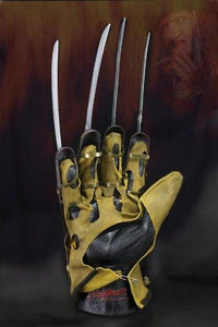 (NECA) Nightmare on Elm St - Prop Replica - Freddy Glove (1984 movie)