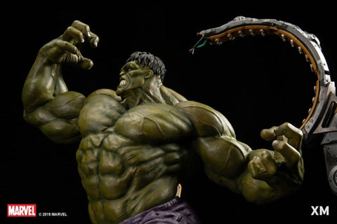 Image of (XM Studios) Hulk Transformation 1/4 Premium Collectibles Statue