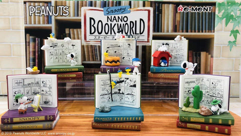 Image of (RE-MENT) SNOOPY BOOK FIGURE
