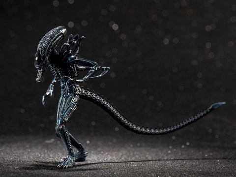 Image of (Hiya Toys) (Pre-Order) LA0067 Exquisite Mini Series - 1/18 Scale ''Aliens'' - Alien Warrior (Blue) Action Figure - Deposit Only