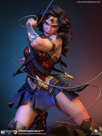 (Queen Studios) (Pre-Order) DC Comics 1/4 Scale Wonder Woman Statue w/ Sword & Shield - Deposit Only