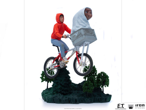 Image of (Iron Studio) (Pre-Order) E.T. & Elliot - Art Scale 1/10 - E.T. - Deposit Only