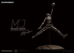 Image of (Enterbay) (Pre-Order) Sculpture Collection - Michael Jordan Bronze Edition (Limited Edition 2000 Pcs Only) 1/6 Scale Figure - Deposit Only